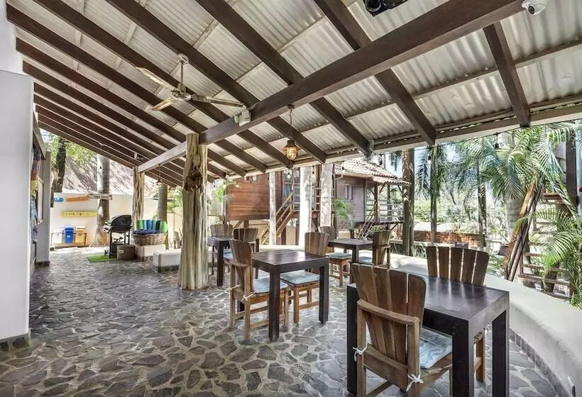 The Beach Bungalows Tamarindo B&b