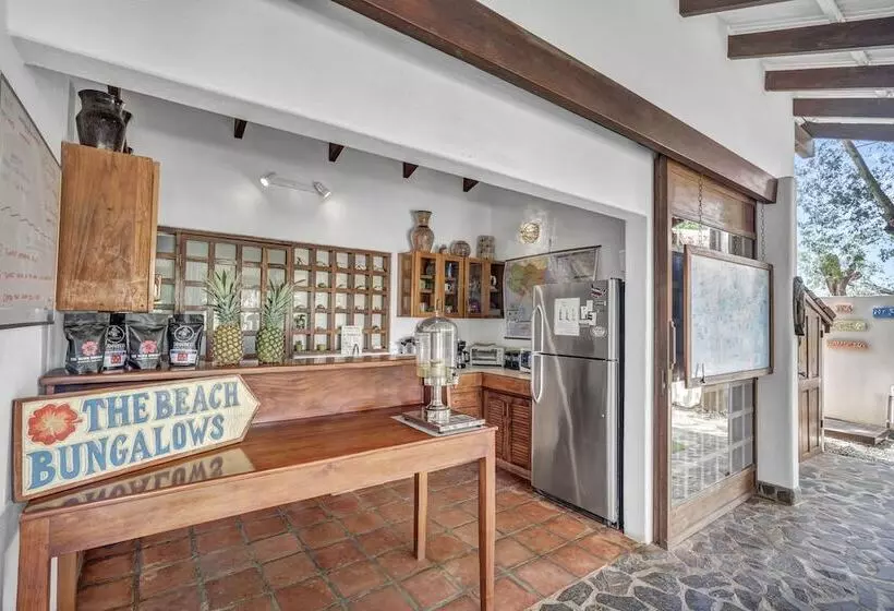 The Beach Bungalows Tamarindo B&b