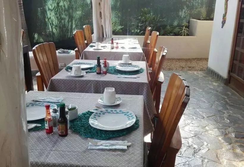 The Beach Bungalows Tamarindo B&b