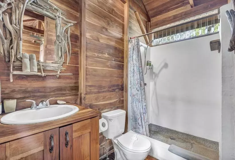 The Beach Bungalows Tamarindo B&b