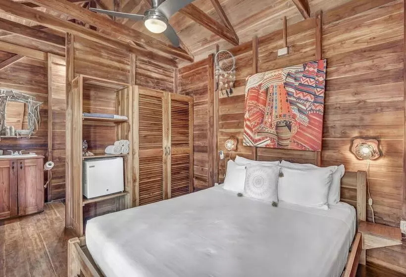 The Beach Bungalows Tamarindo B&b