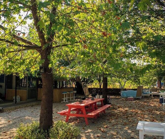 Yol Glamping Hotel Retreat Center