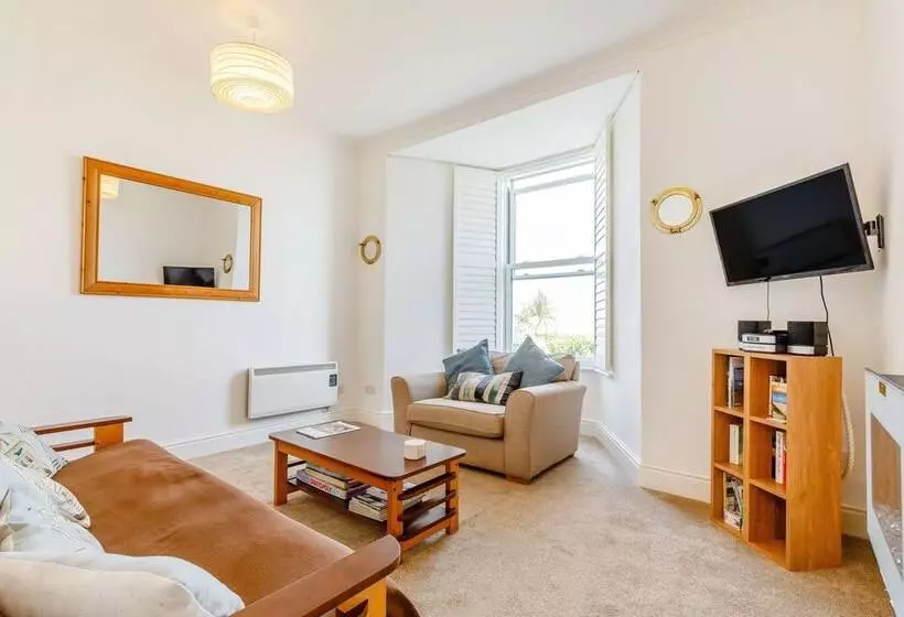 Apartment 1 Llewellan