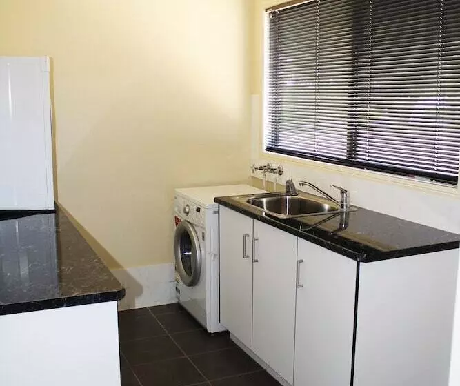 Dalby Apartments Self Contained Motel