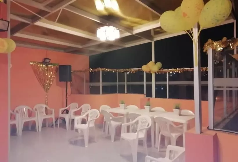 Hostal Villacerna