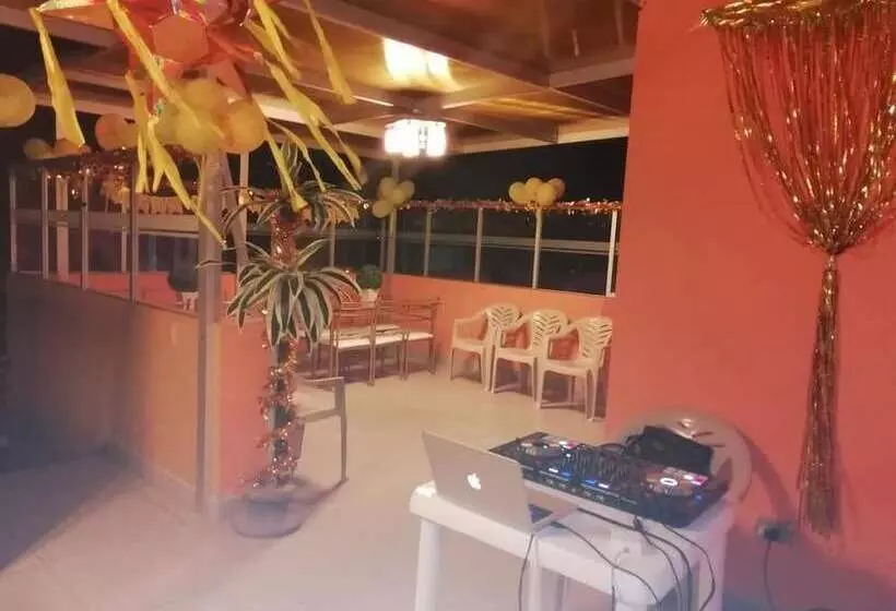 Hostal Villacerna