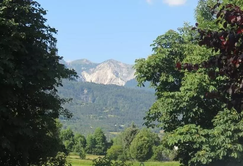 ホテル Camping La Tour