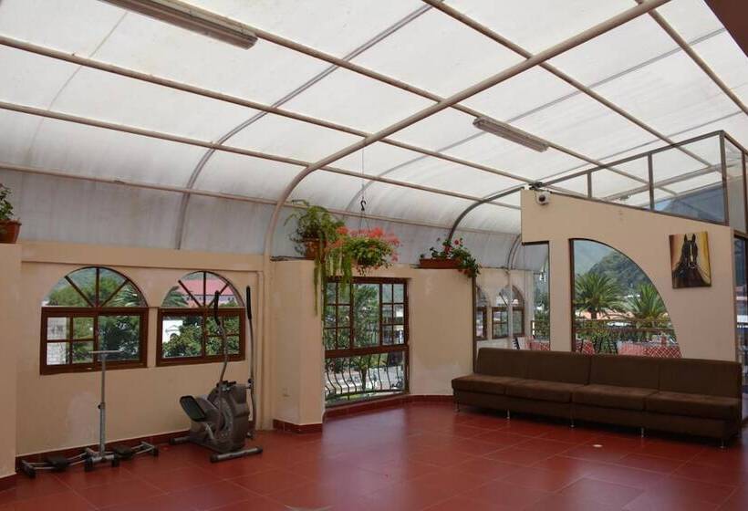 호텔 Hostal Plaza By Elvita