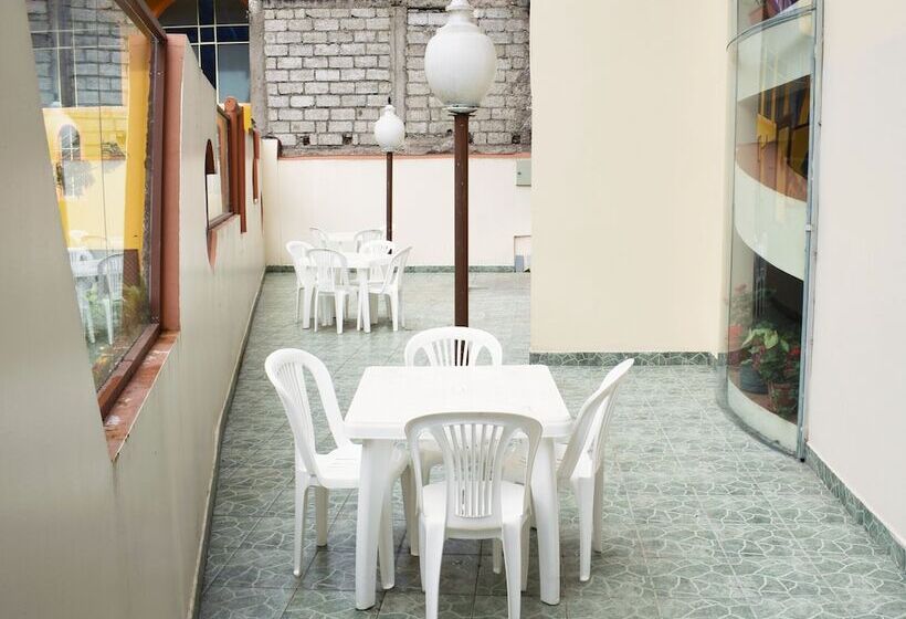 호텔 Hostal Plaza By Elvita