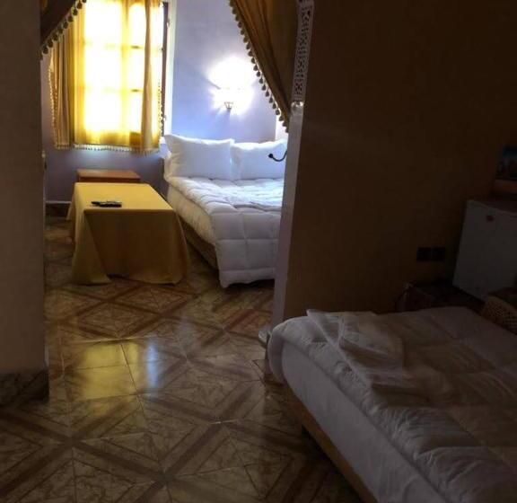 هتل La Renaissance Tata