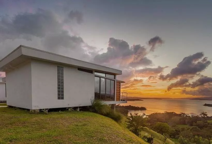 Hotelli Laguna Arenal