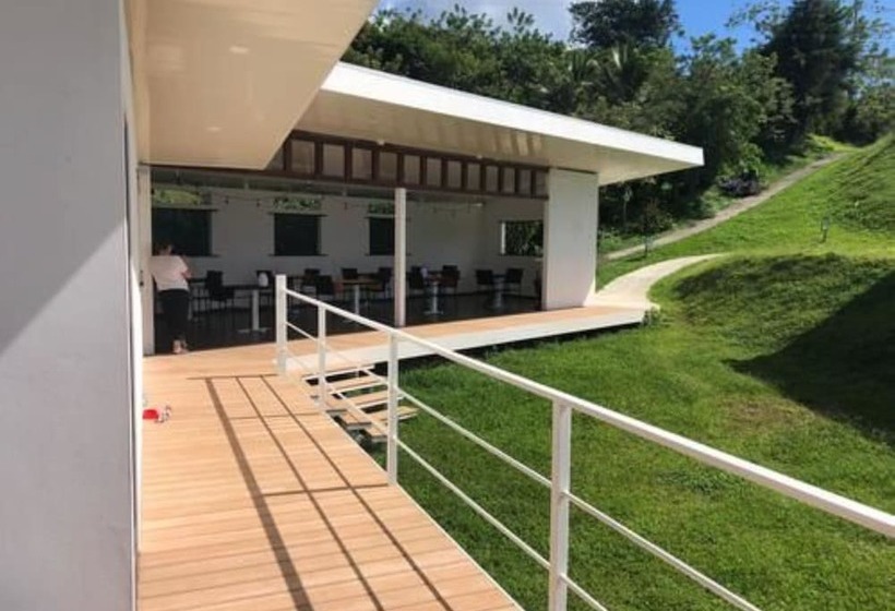 هتل Laguna Arenal