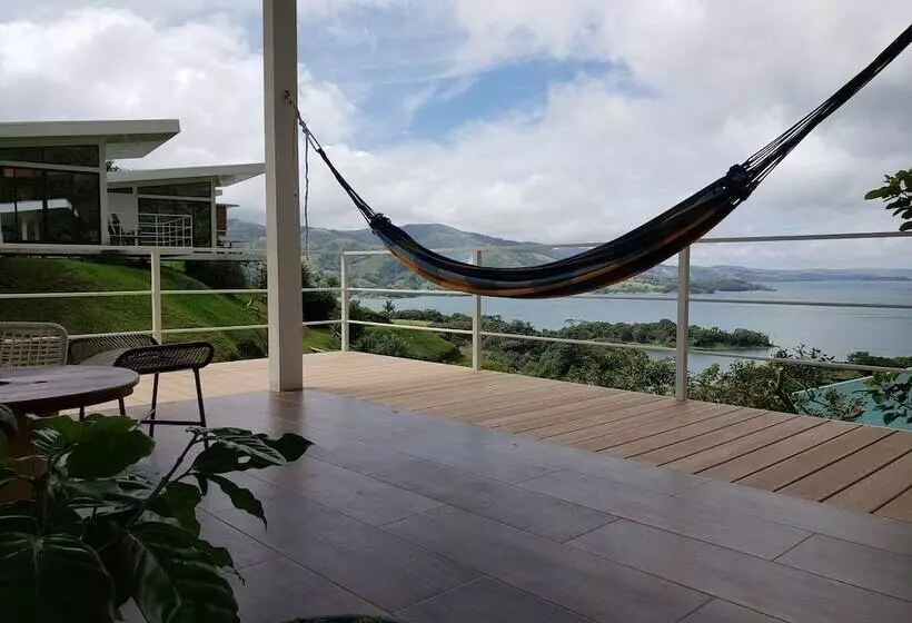 Hotelli Laguna Arenal