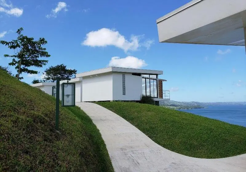 ホテル Laguna Arenal