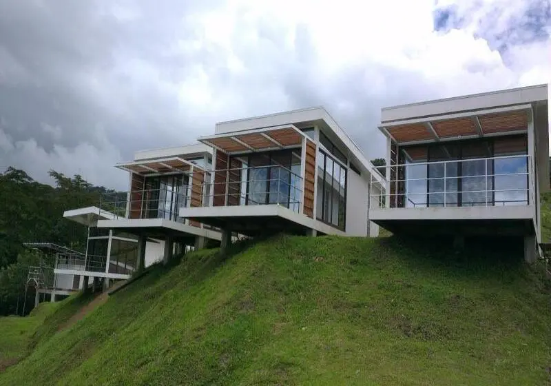 ホテル Laguna Arenal