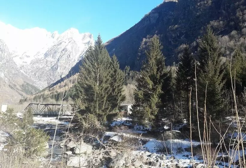 La Tana Dell Orso B & B