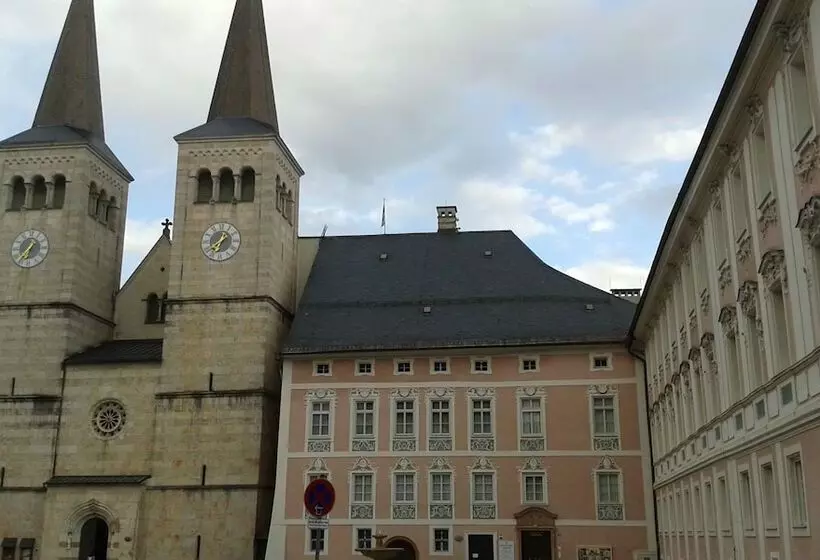 Majatalo Ferienwohnungen Gästehaus Lärcheck