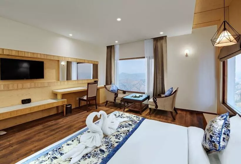 The Twin Towers Hotel New Kufri