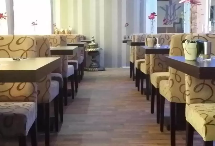 هتل Abant Frankfurt Obertshausen