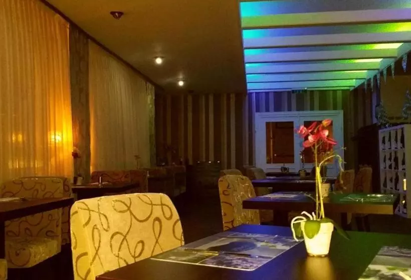 هتل Abant Frankfurt Obertshausen