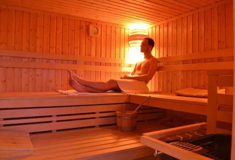 هتل Abant Frankfurt Obertshausen