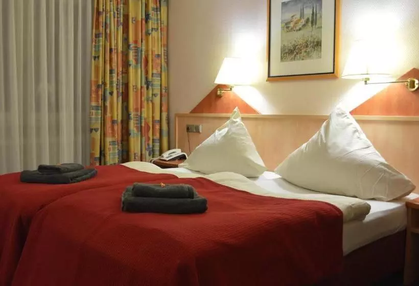 هتل Abant Frankfurt Obertshausen