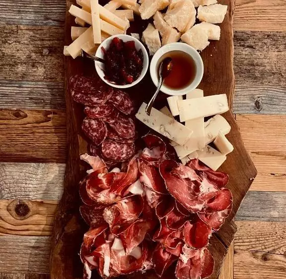 هتل Agriturismo Mas Dei Chini