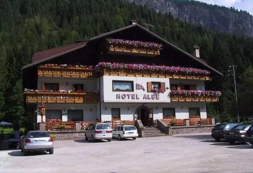 בית מלון כפרי Albe