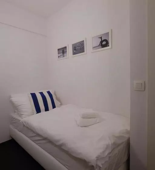 فندق Avenue Beach