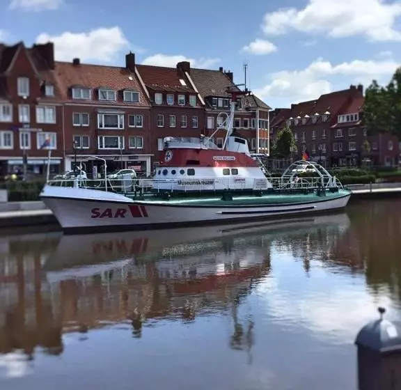 هتل Dh Deutsches Haus