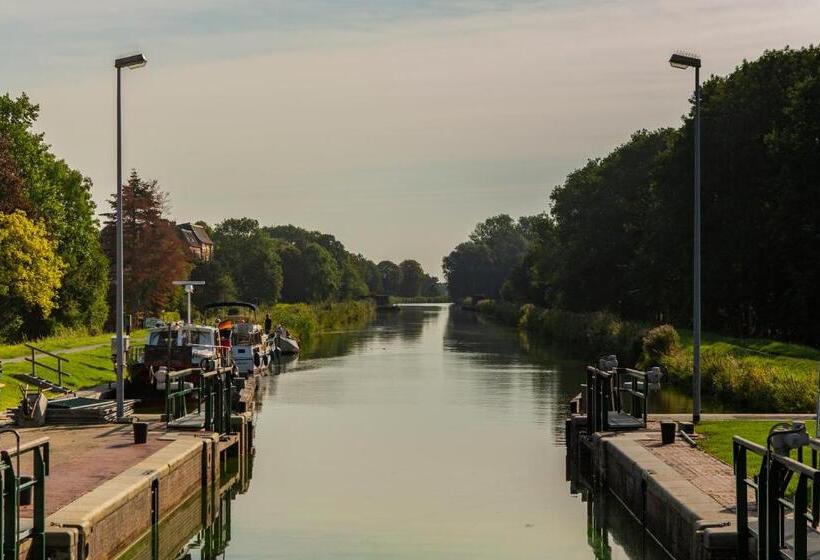 Отель Dh  Deutsches Haus