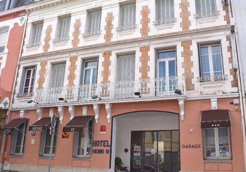 ホテル Henri Iv