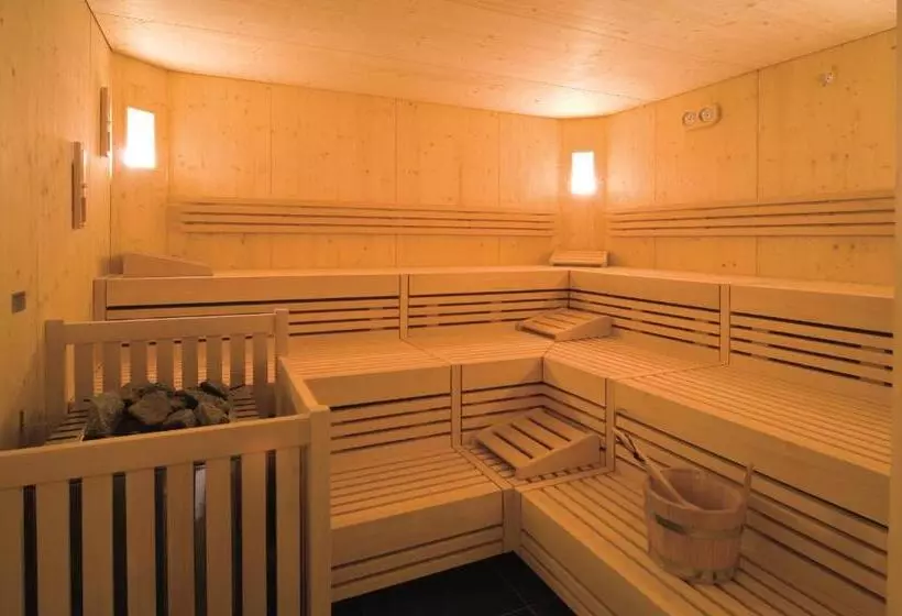 Отель Hilburger