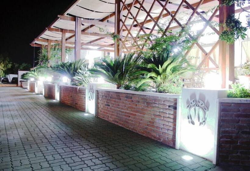 בית מלון כפרי Mandetta   Adults Only