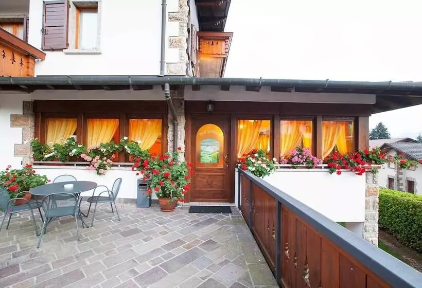 בית מלון כפרי Max Meublè