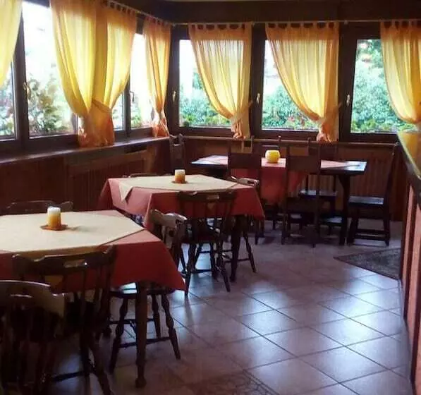 בית מלון כפרי Max Meublè