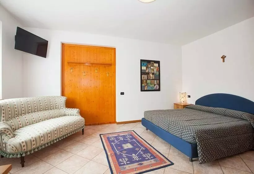 בית מלון כפרי Max Meublè