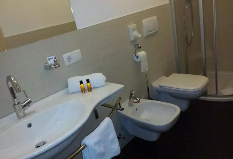 ホテル Reschnerhof