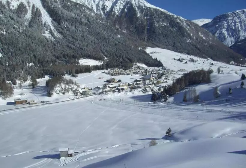 ホテル Reschnerhof