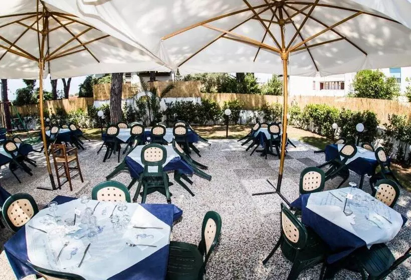 هتل Ristorante Meson Feliz