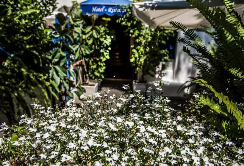 هتل Ristorante Meson Feliz