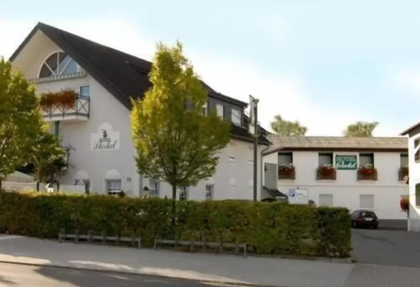 בית מלון כפרי Sterkel