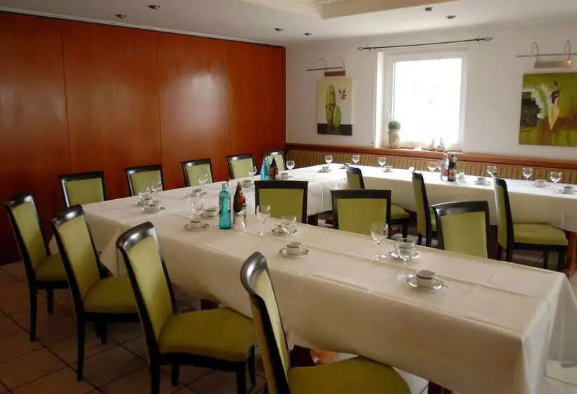 בית מלון כפרי Sterkel