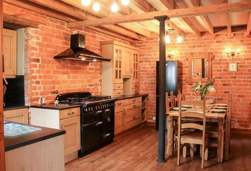 Garden Cottage