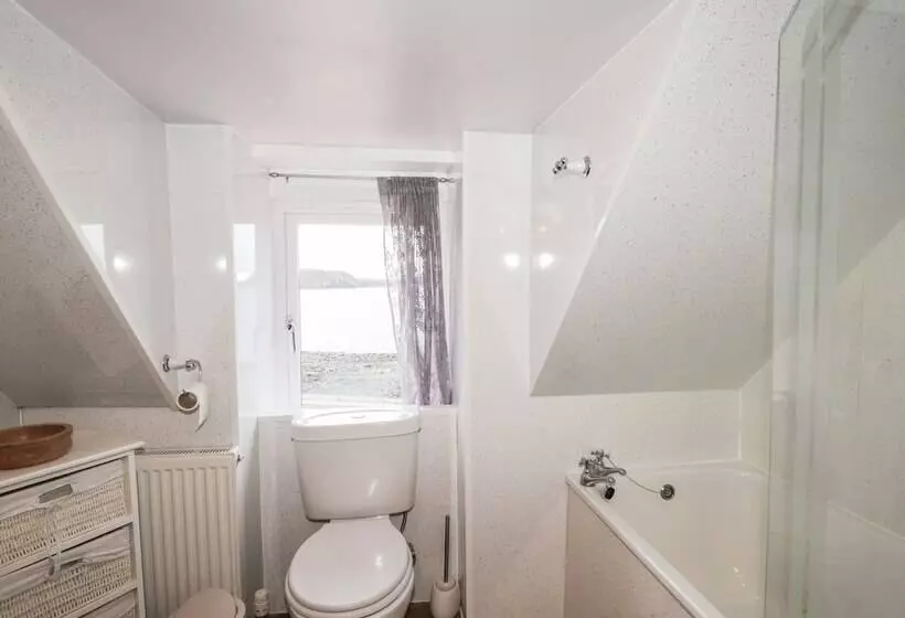 Jubilee Cottage