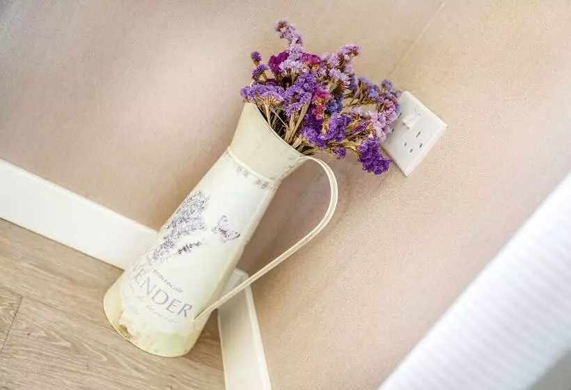 Lavender Lodge