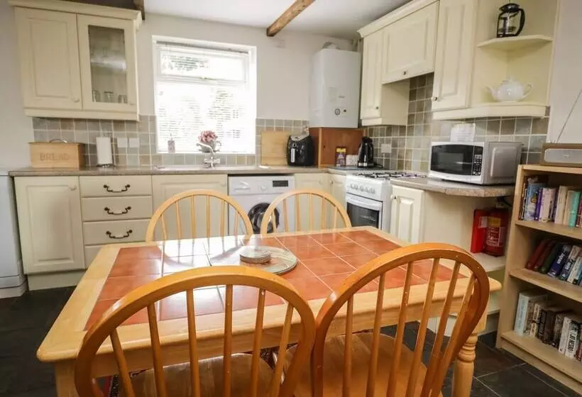 Mousehole Cottage