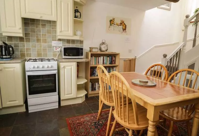 Mousehole Cottage