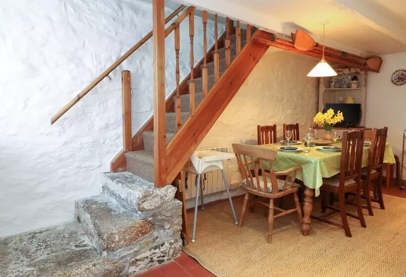Mural Cottage