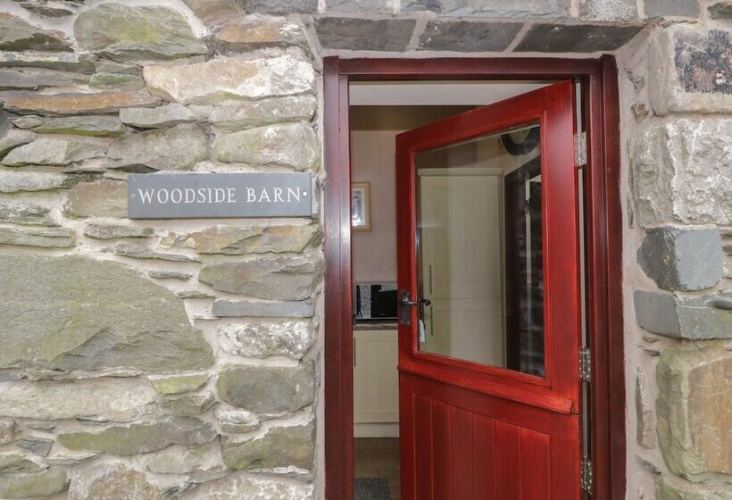 Woodside Barn
